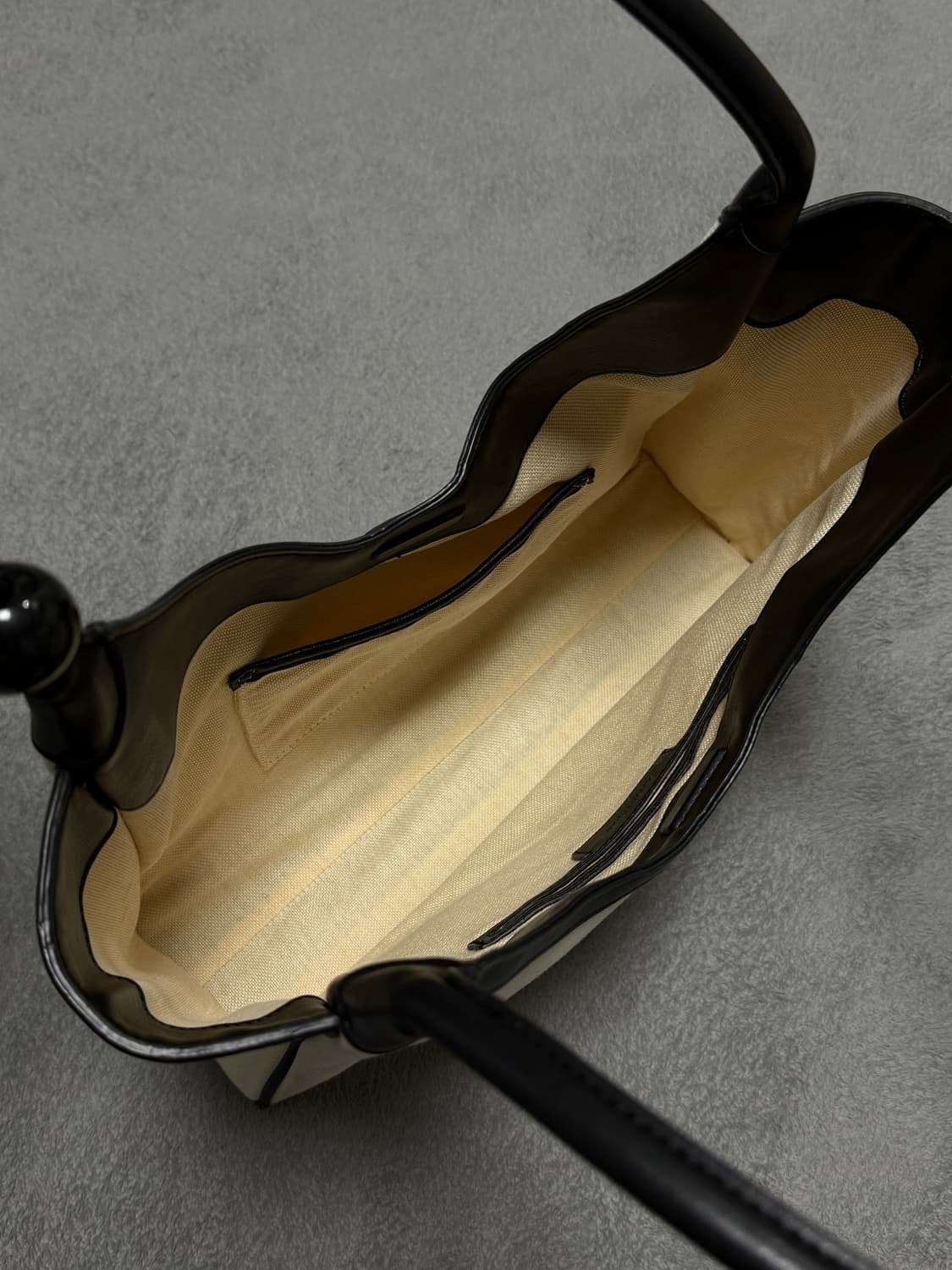 아카이브앱크 캔버스 트라이앵글 숄더백 상품이미지3