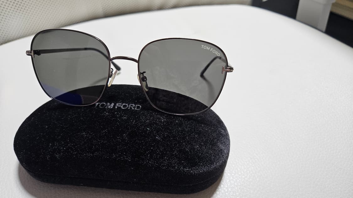 톰포드 선글라스 TF888-k (메탈그레이 컬러) 상품이미지1