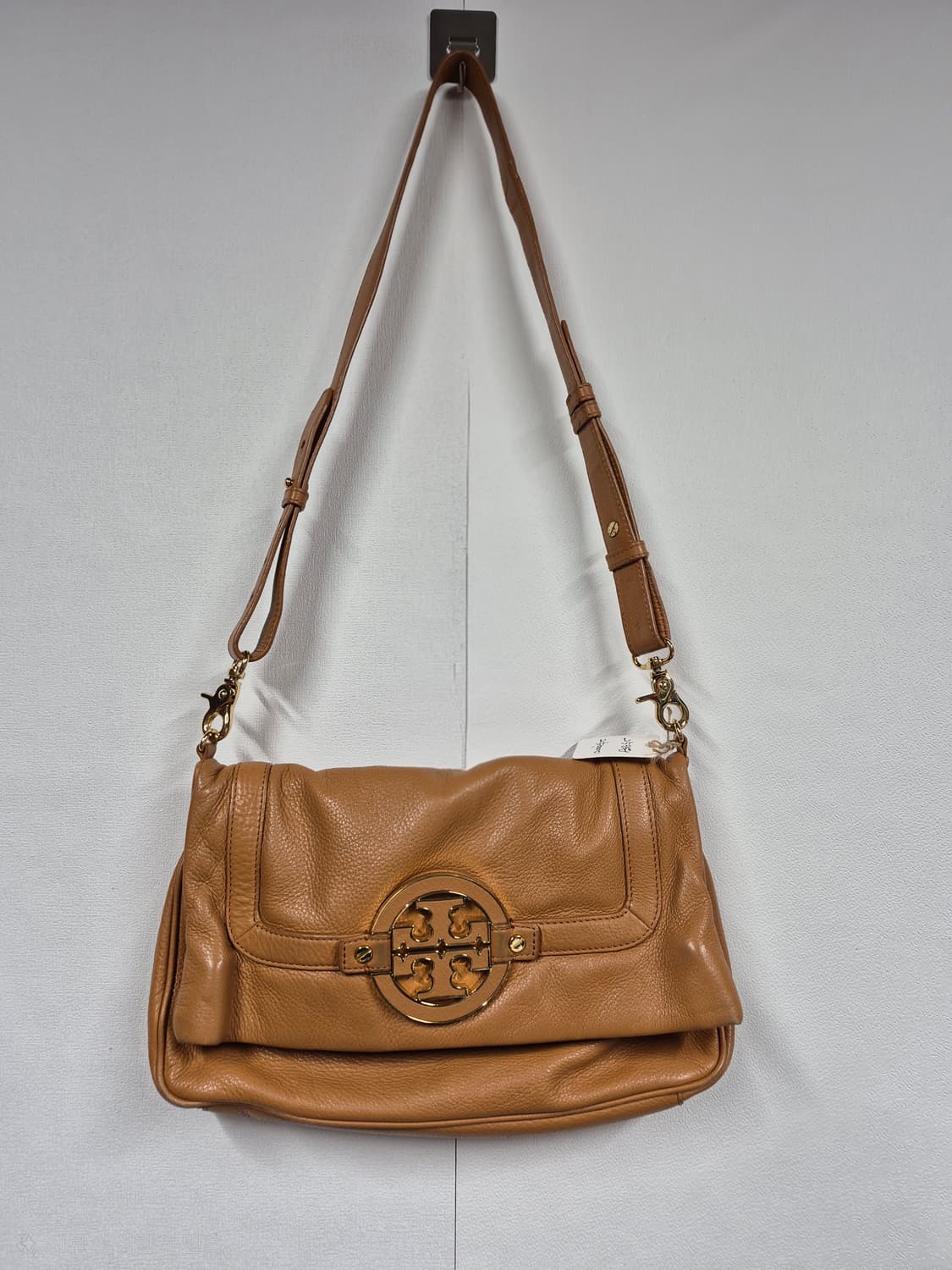 토리버치 아만다 폴드오버 크로스 바디 백 상품이미지2