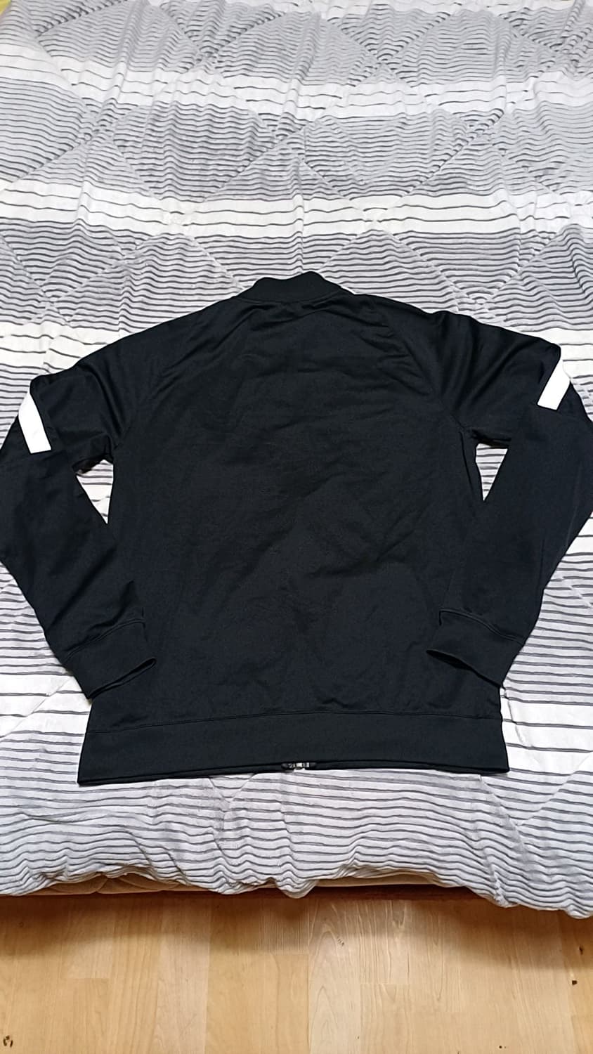 나이키 드라이핏 얇은저지 실측100 가슴54 기장68 상품이미지6