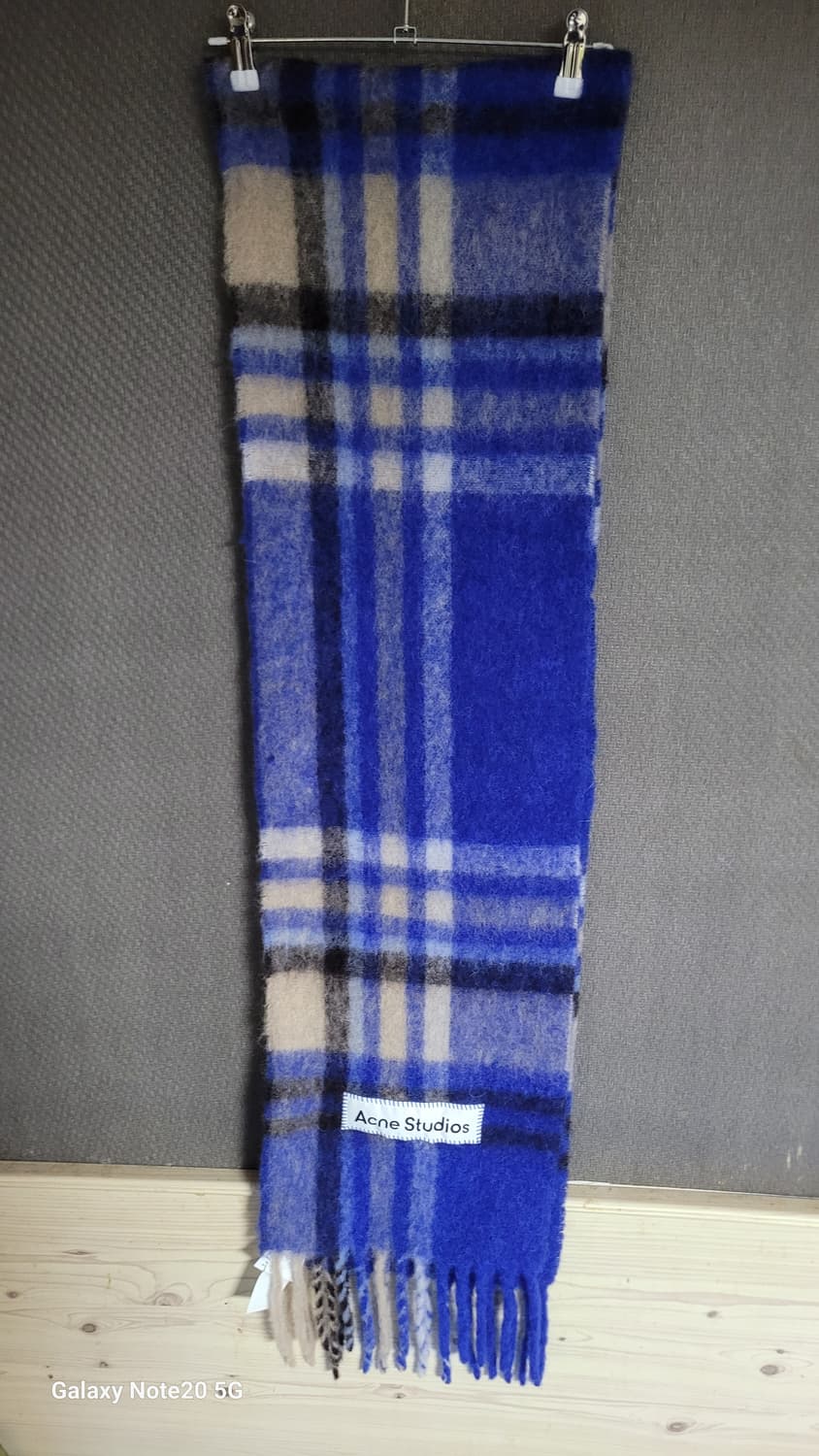 아크네스튜디오 머플러 상품이미지1