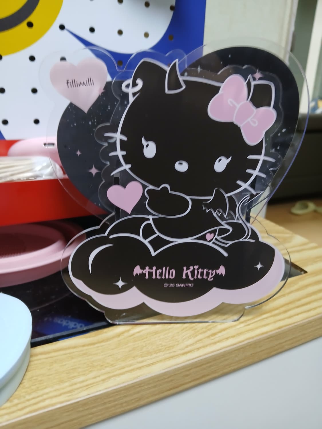 필리밀리 브러쉬 거치대 헬로키티 천사와 악마 콜라보 상품이미지1