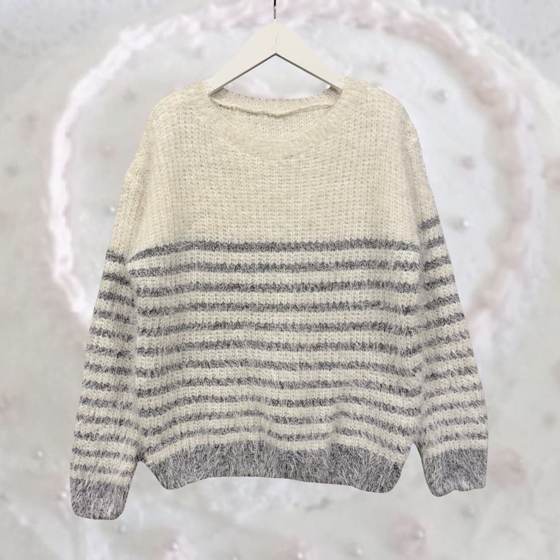 일본 빈티지 미니멀 그레이 스트라이프 퍼 앙고라 니트 상품이미지1