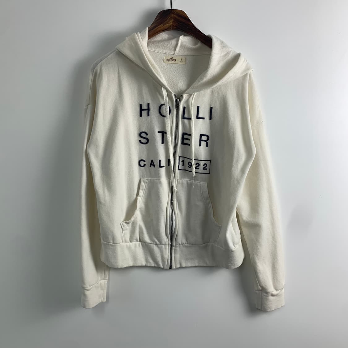 홀리스터 y2k 와투케 화이트 후드집업 상품이미지2