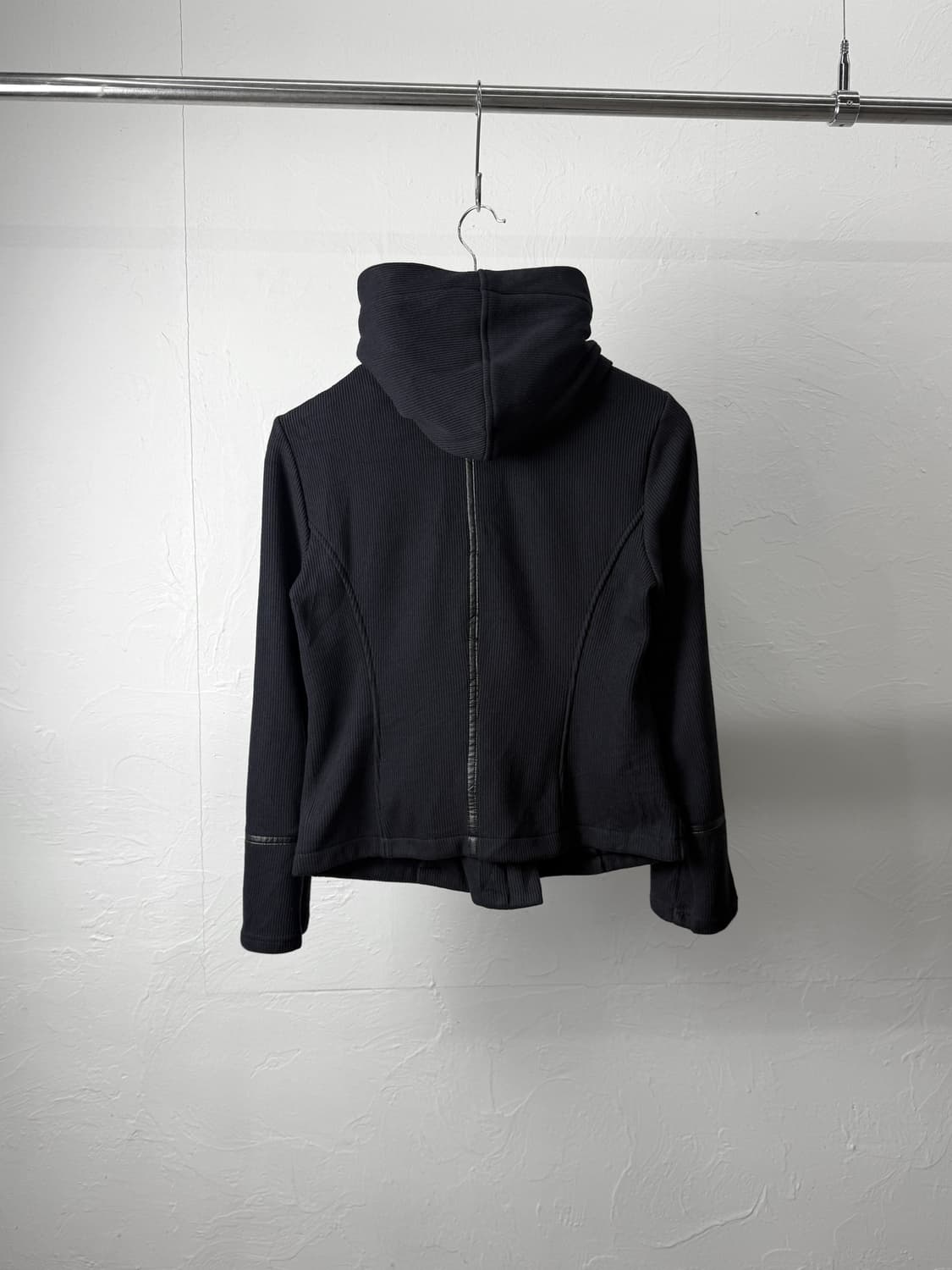 JPN 오프셋 커브드 후드 집업 상품이미지5