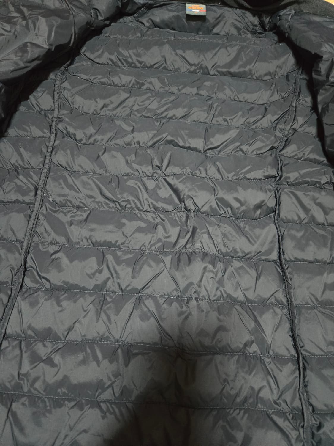 아이더 차콜 덕다운 경량패딩 상품이미지5