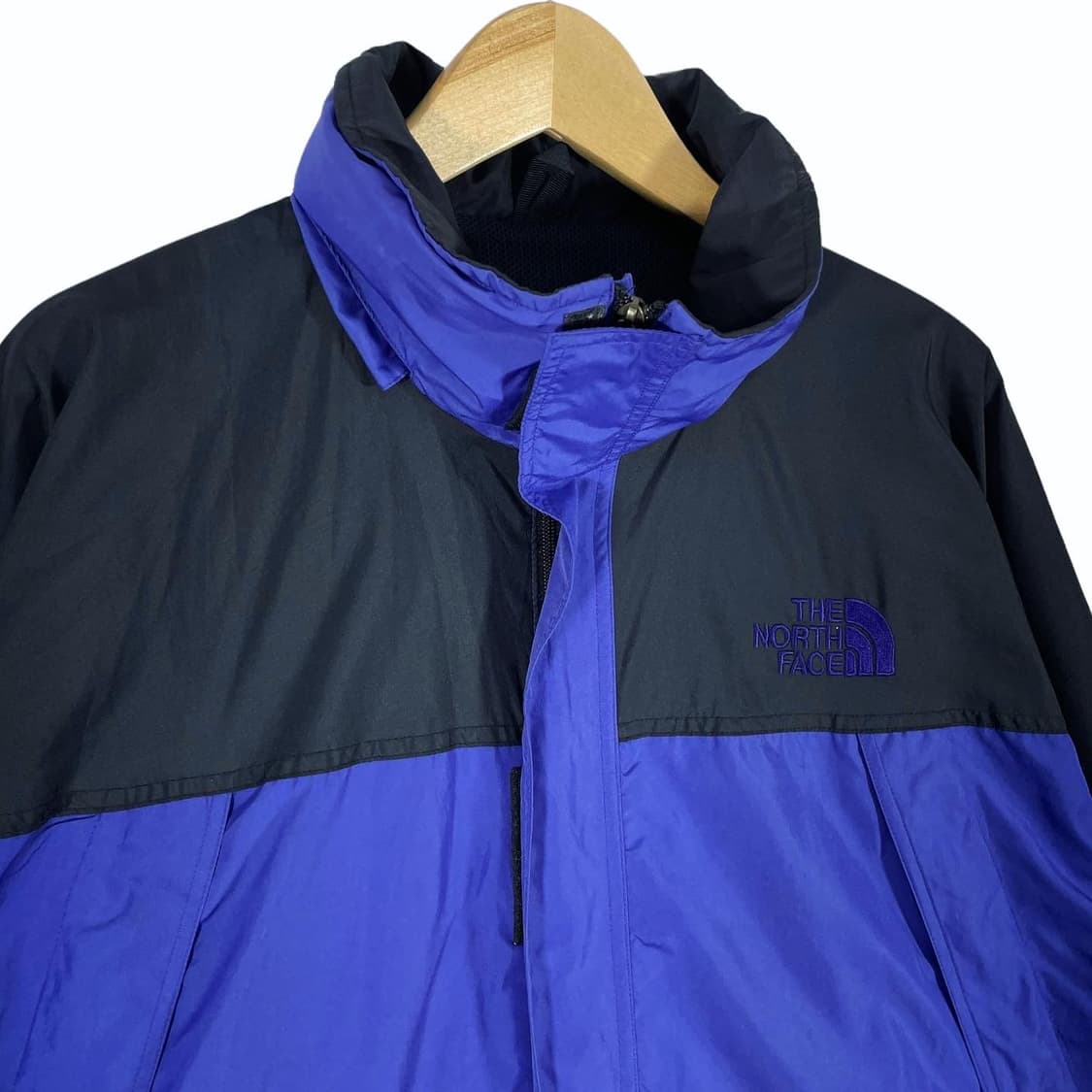 North Face Windbreaker Jacket 상품이미지2