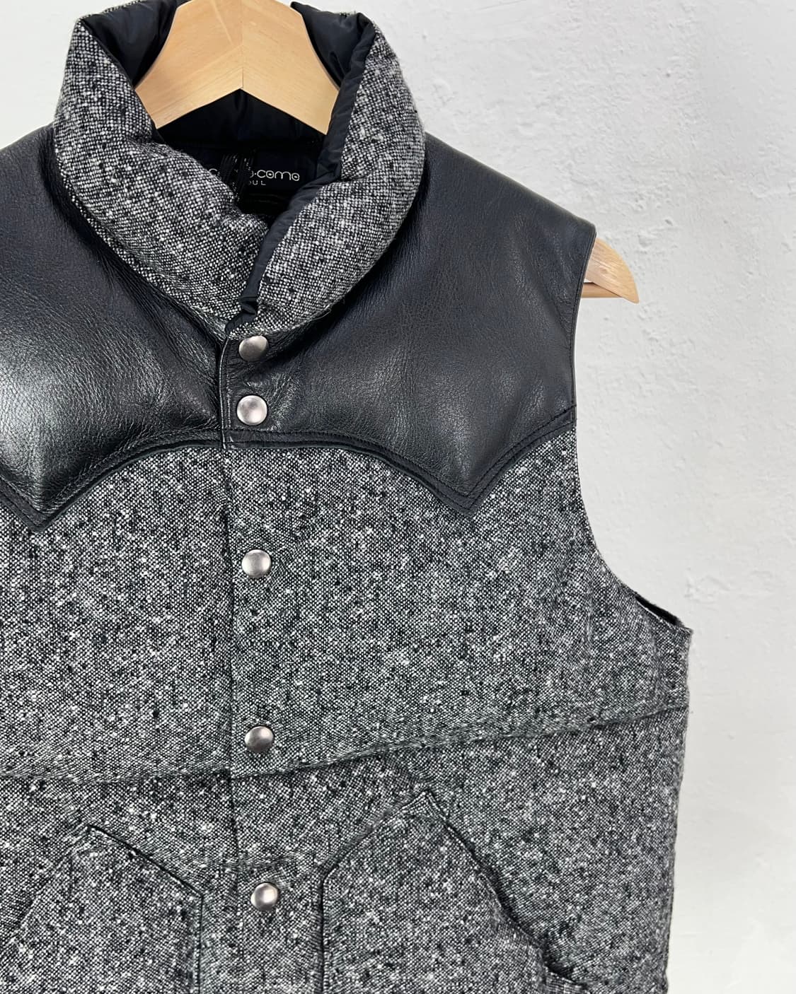 로키 마운틴 페더베드 웨스턴 그레이 울 트위드 다운 베스트 상품이미지3