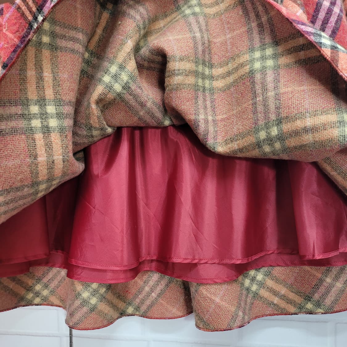 버버리 블루라벨 미디 체크 스커트 치마 36사이즈 27인치 상태 최상 상품이미지5