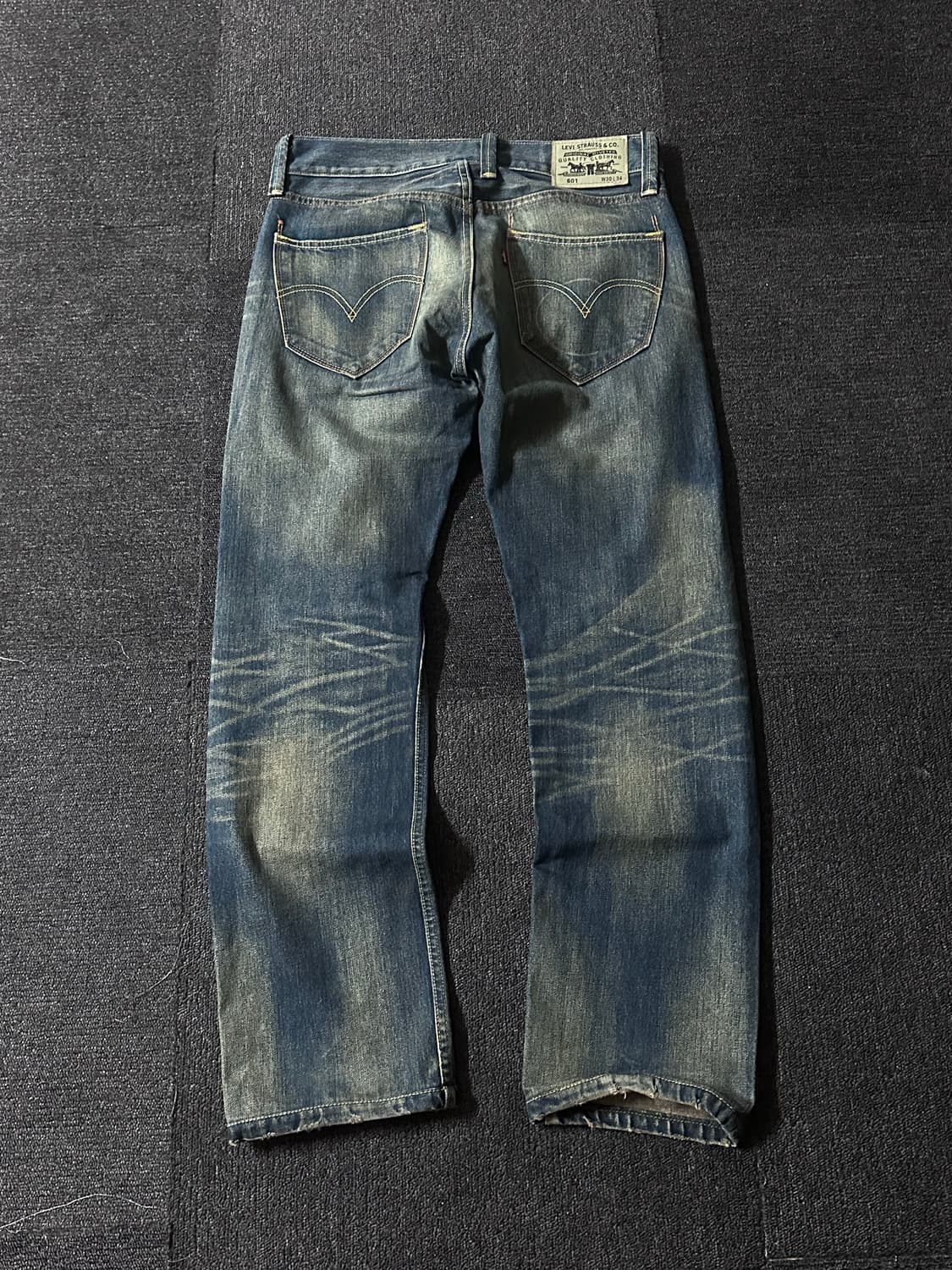 Levi’s 601 Straight 녹워싱 데미지 팬츠 (W30 L34) 상품이미지2