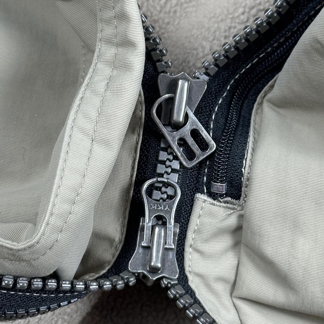 오클리 올드스쿨 시그니처 로고 베이지 바람막이 자켓 (L) 상품이미지9