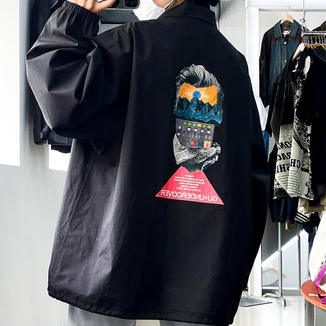 지유 x 언더커버 21S/S 그래픽 블랙 코치 자켓 상품이미지1