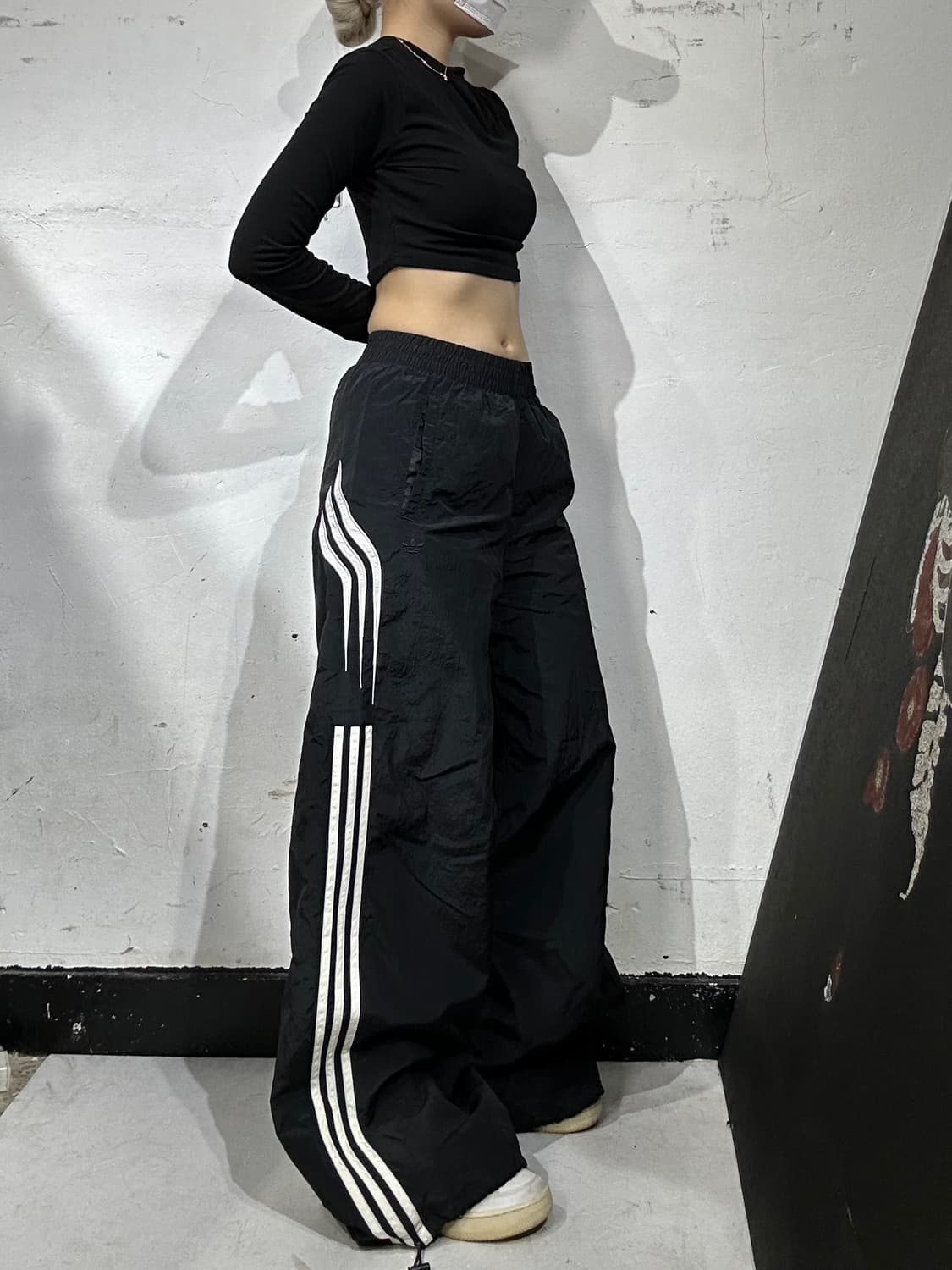 아디다스 24fw 애틀란타 와이드 치마바지 핏 트랙 팬츠 추리닝 바지 S 상품이미지1