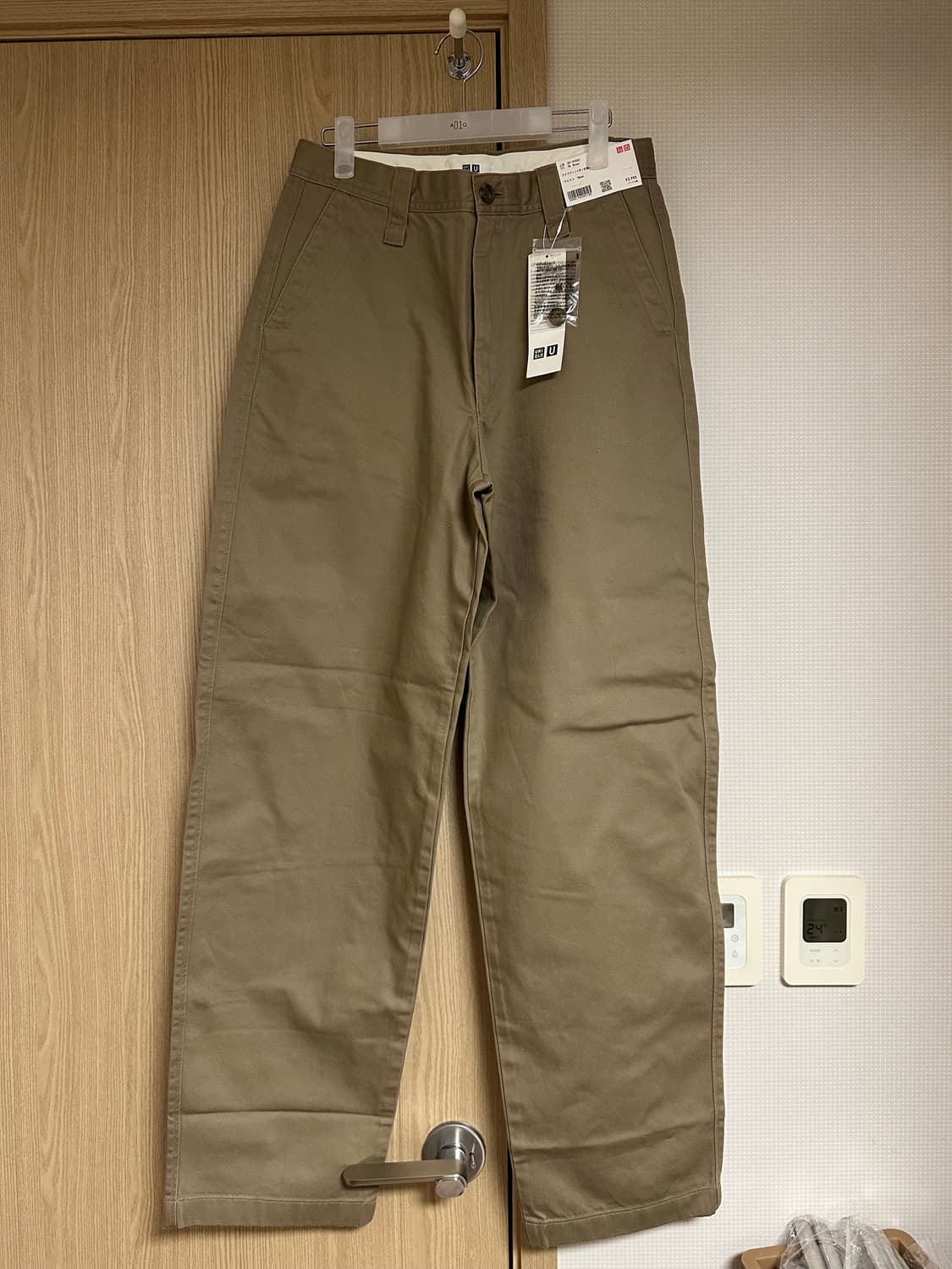 유니클로 U 와이드 치노 35브라운 긴기장 (76) 상품이미지2