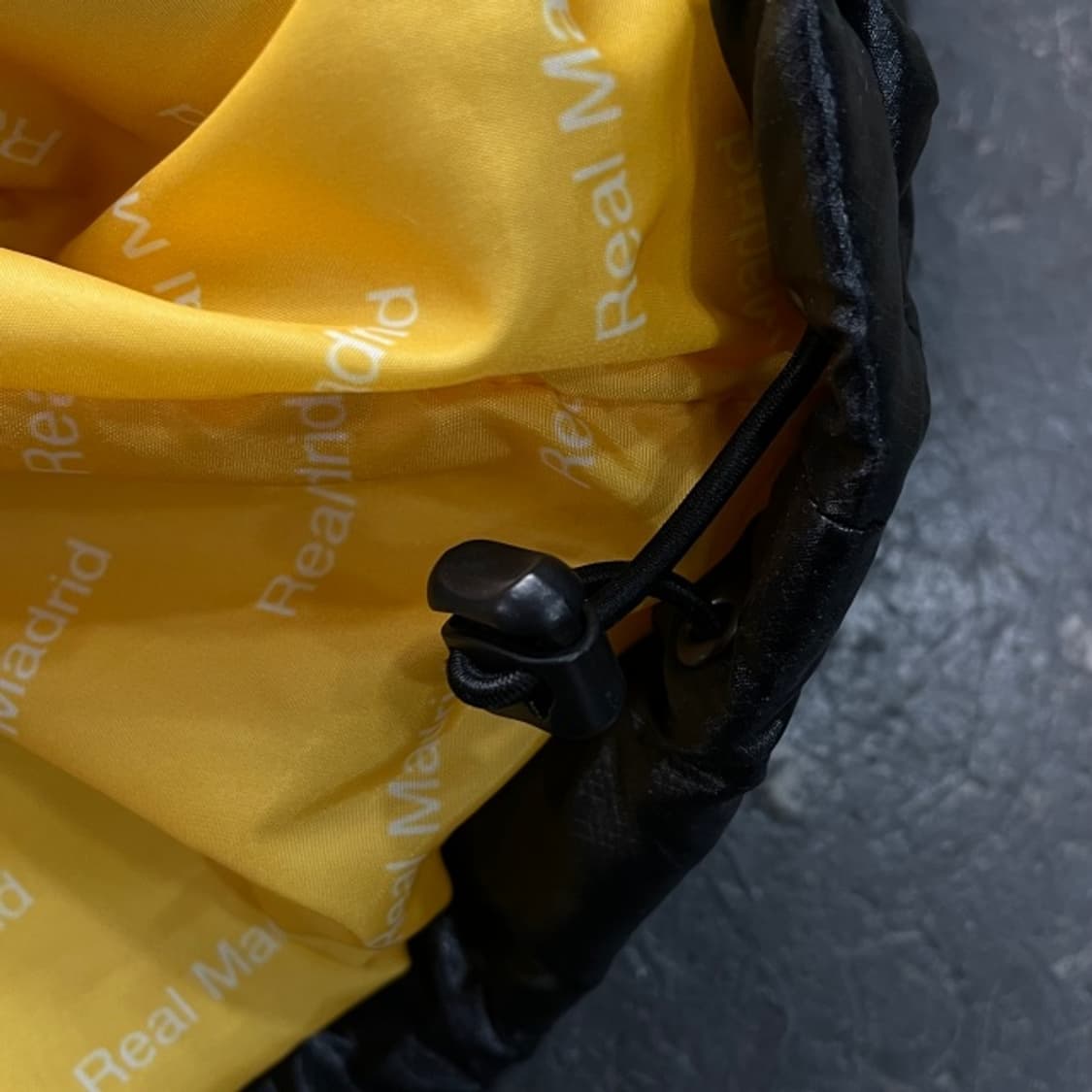 100 아디다스 레알마드리드 패딩  상품이미지6