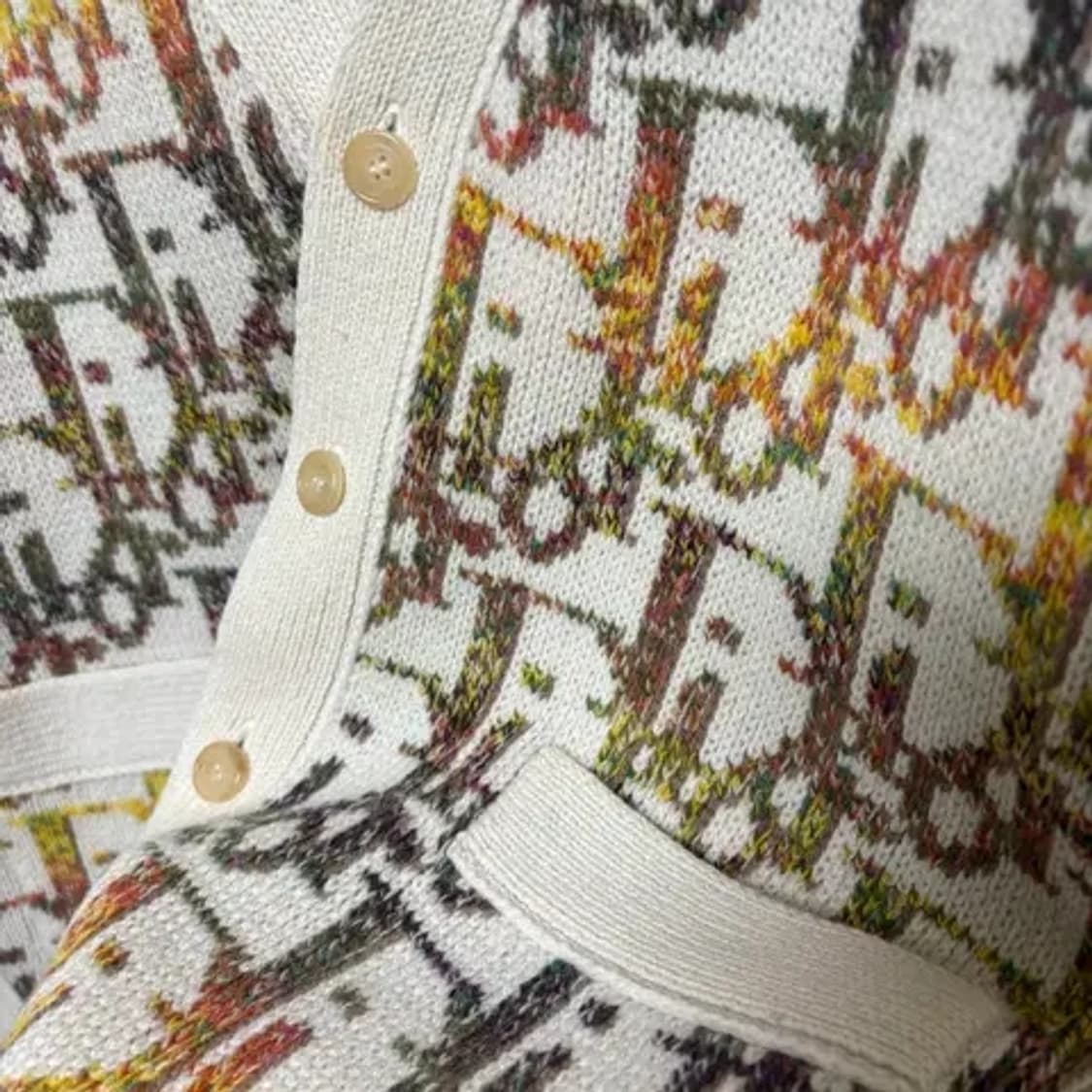 [M] 디올 오블리크 자카드 가디건


 상품이미지3