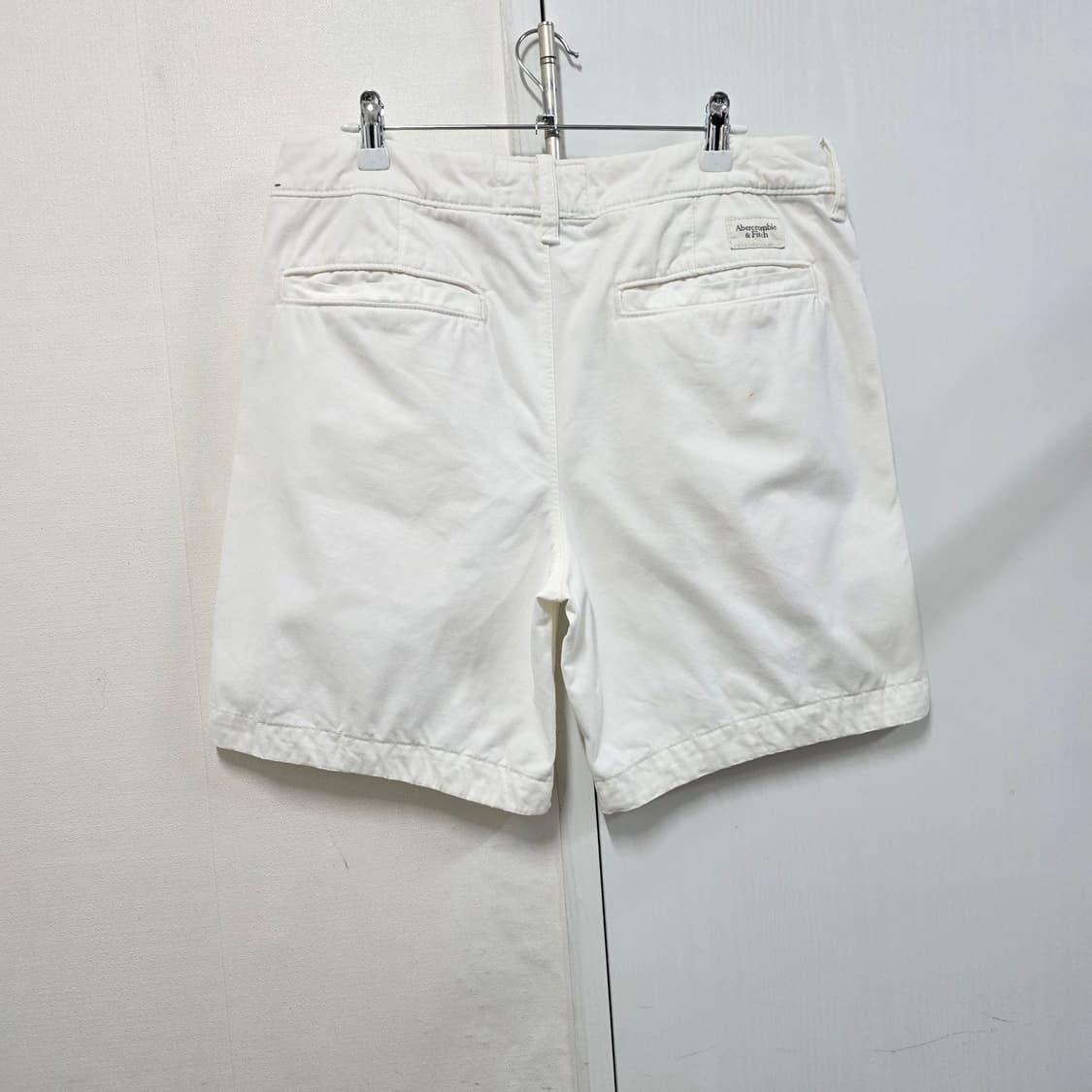 32 아베크롬비 화이트 치노 숏팬츠 반바지 상품이미지2