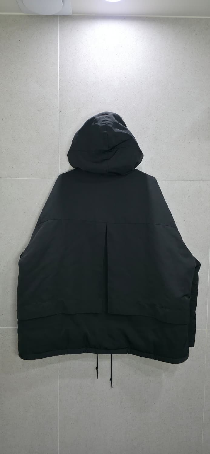 유니클로 X 화이트마운티어링 후드 자켓 상품이미지4