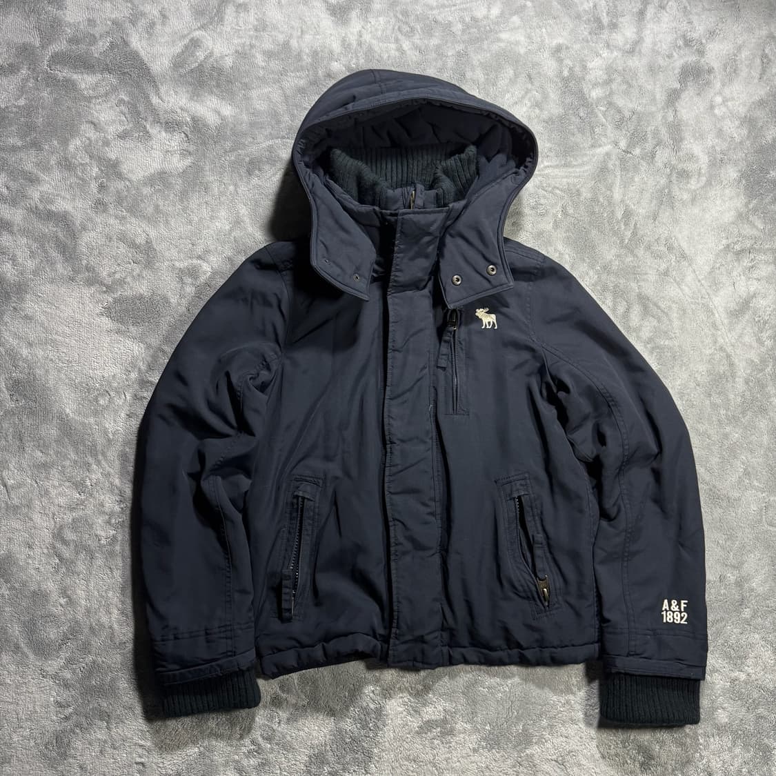 아베크롬비 네이비 후드 패딩 점퍼 상품이미지3