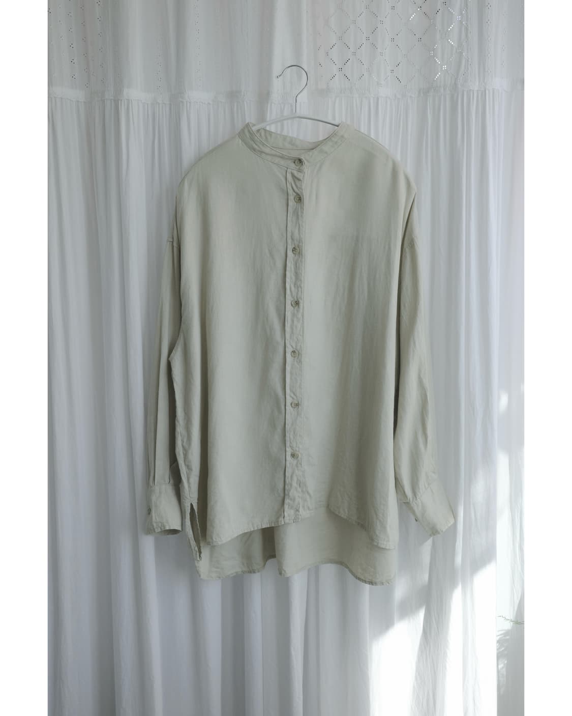 Light beige soft shirt 상품이미지1
