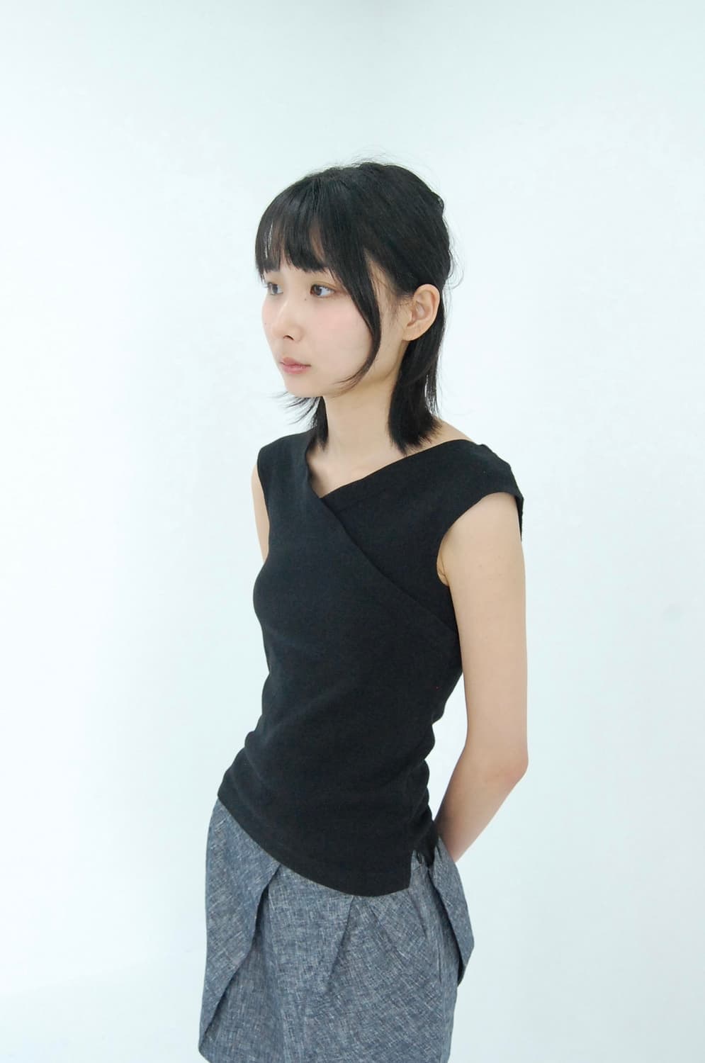 Agnes b v-neck sleeveless 상품이미지1
