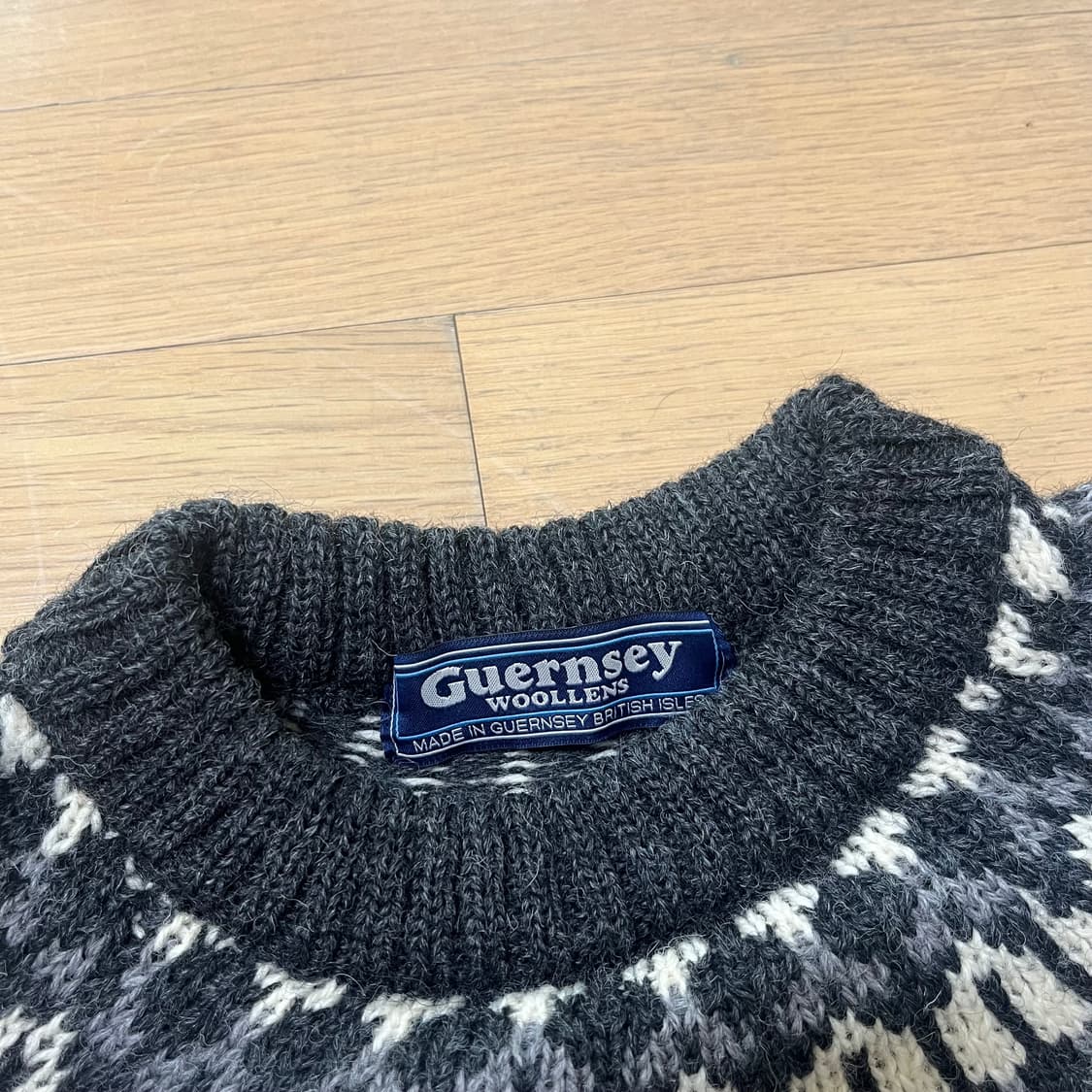 건지울른스 피셔맨 노르딕 스웨터 차콜 상품이미지4