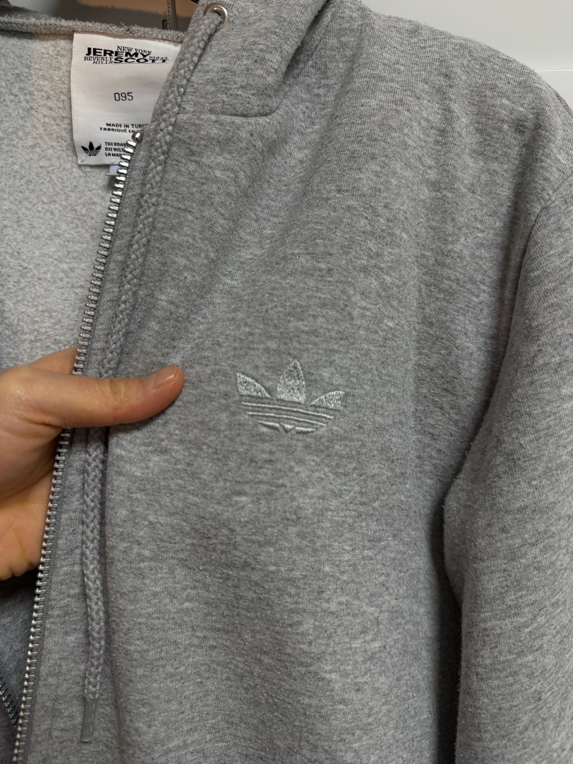 아디다스x제레미스캇 날개 후드집업 상품이미지2
