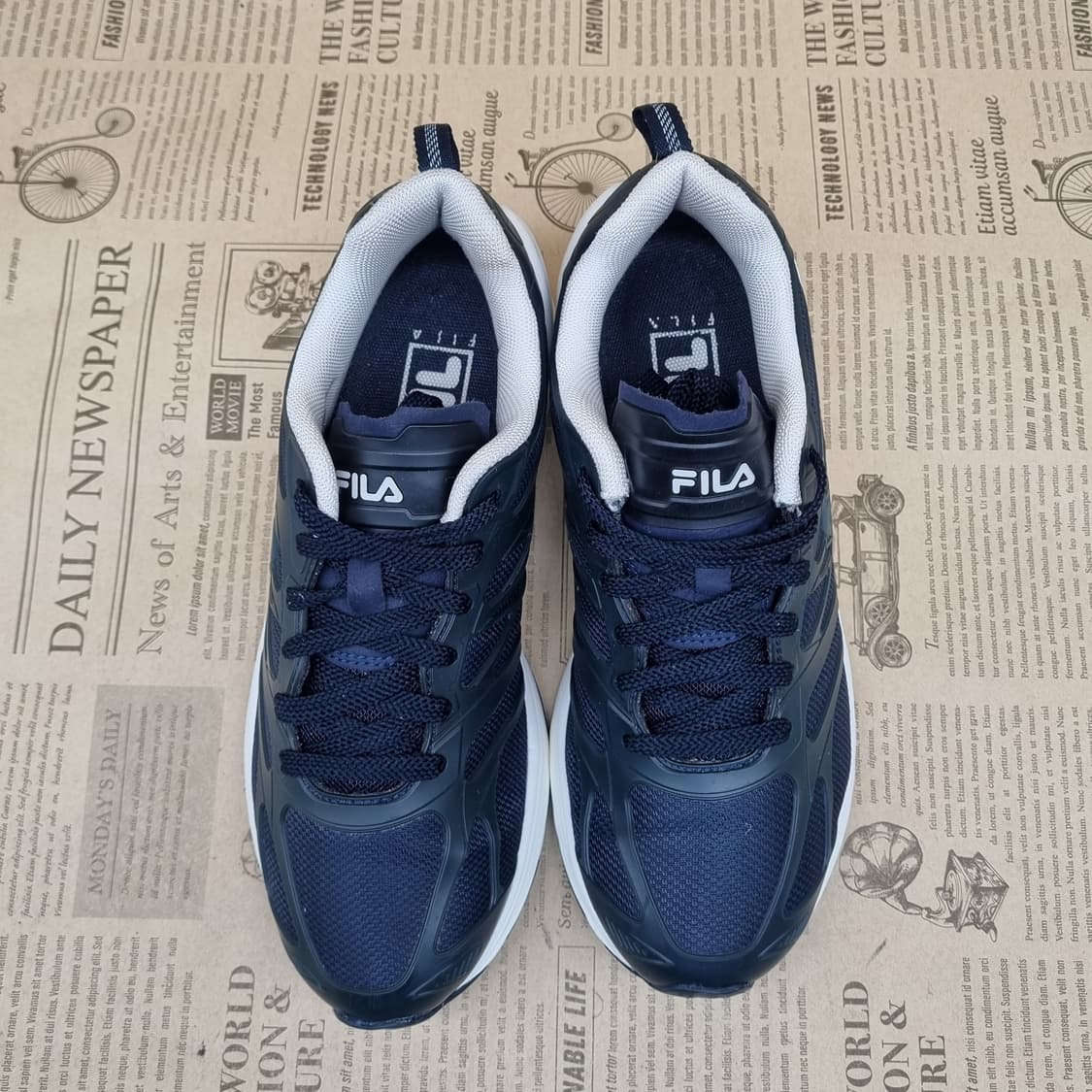 휠라 네이비 여성운동화230 상품이미지2