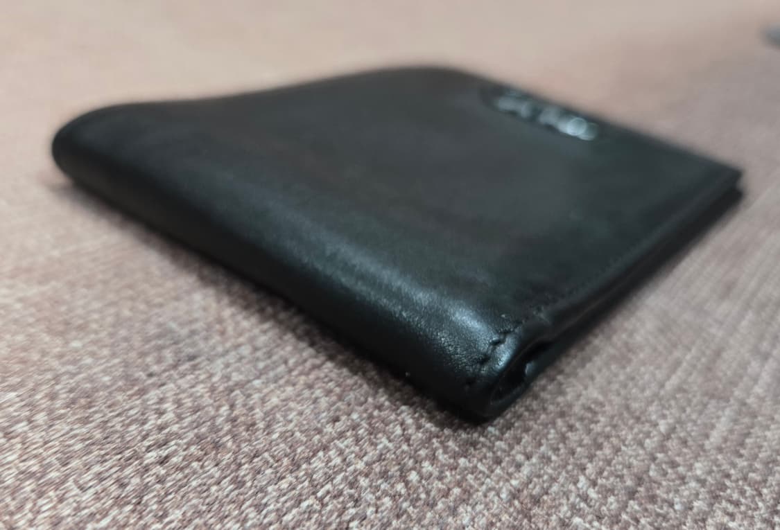 살바토레 페라가모 램스킨 블랙 반지갑 상품이미지4