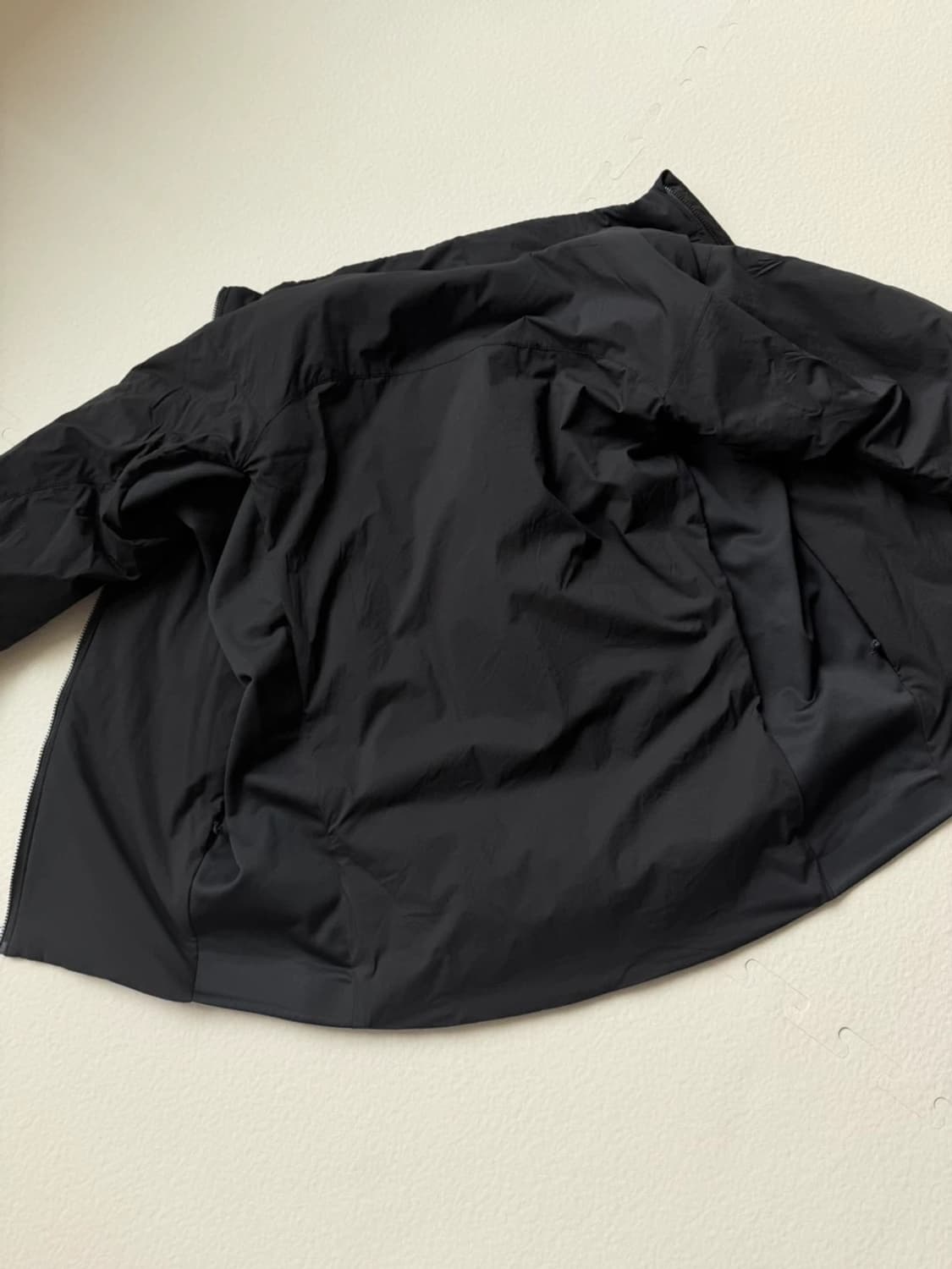 아크테릭스 바람막이 아톰 절연자켓 블랙 S 상품이미지3