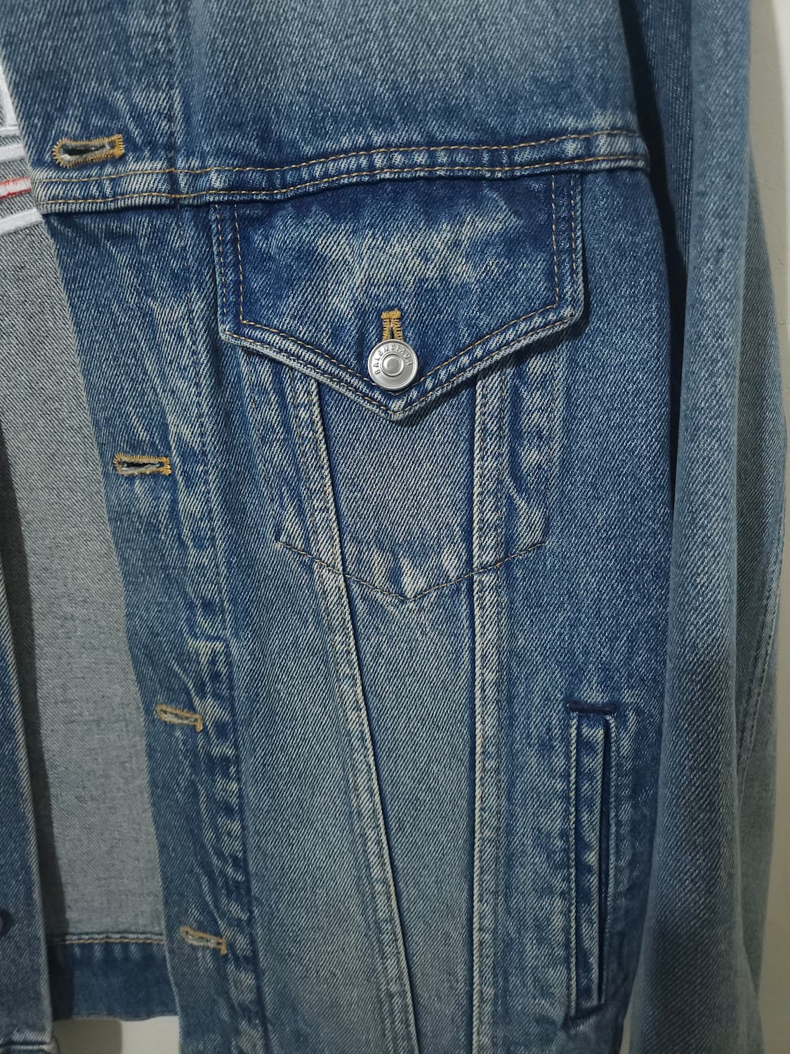 [새상품급] 발렌시아가 웨이브로고 데님 청자켓 48Size 상품이미지5