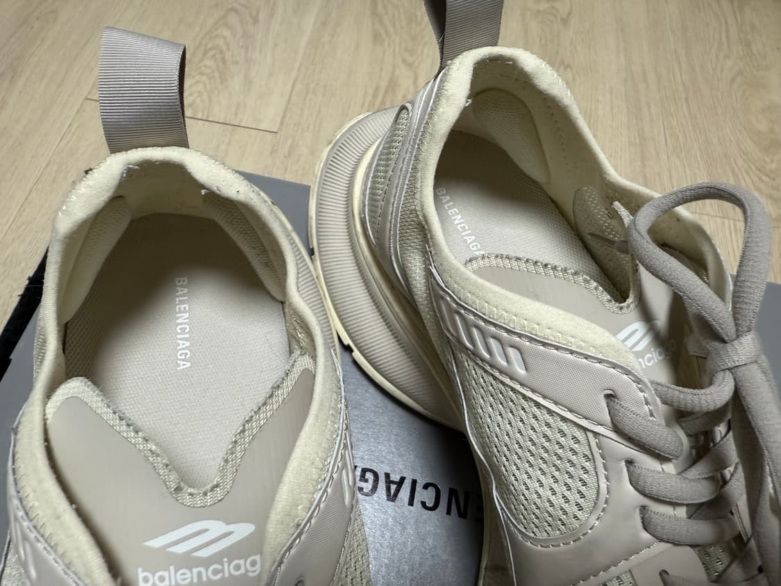 42) 발렌시아가 서킷 에그쉘 베이지 상품이미지3
