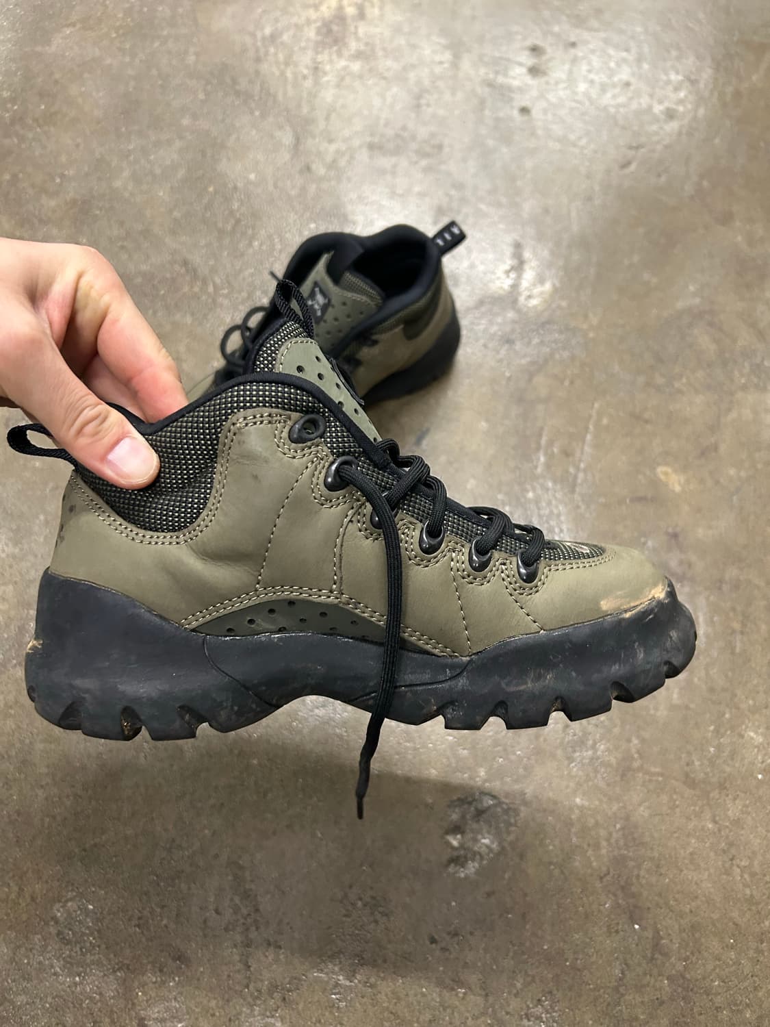 오클리 네일 스컬 & 크로스본즈 하이킹 부츠 상품이미지3