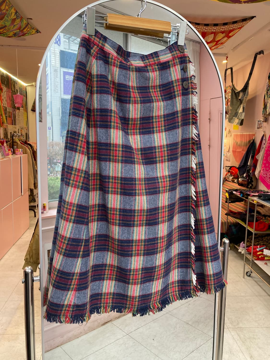 울 100% 네이비 체크 랩스커트 상품이미지1