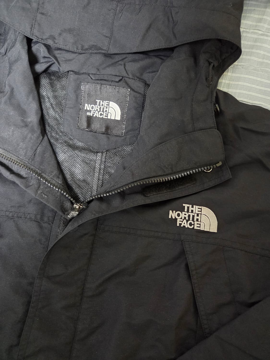 노스페이스 블랙 투웨이바람막이 상품이미지2