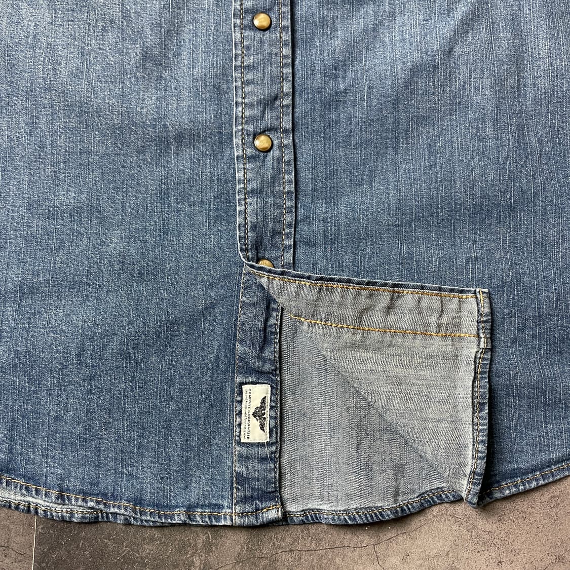 WRANGLER 랭글러 빈티지 플랩포켓 데님 셔츠 A00606 상품이미지5