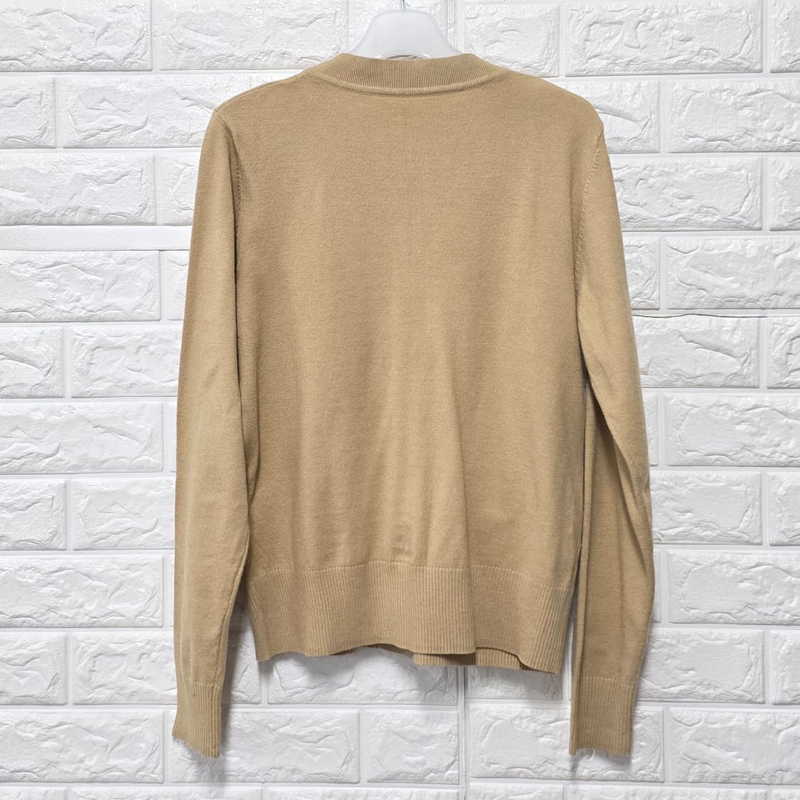 택포_ 23s 지오송지오 베이지색 가디건 M 상품이미지4