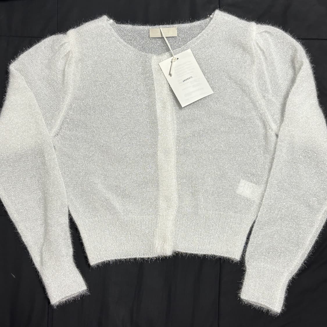 아모멘토 헤어리 뉴 그랜마 가디건 화이트 (새상품, 택O) 상품이미지3