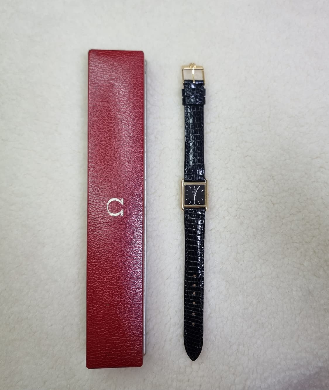 오메가 드빌 탱크 블랙 다이얼 핸드와인딩 여성 시계 상품이미지3