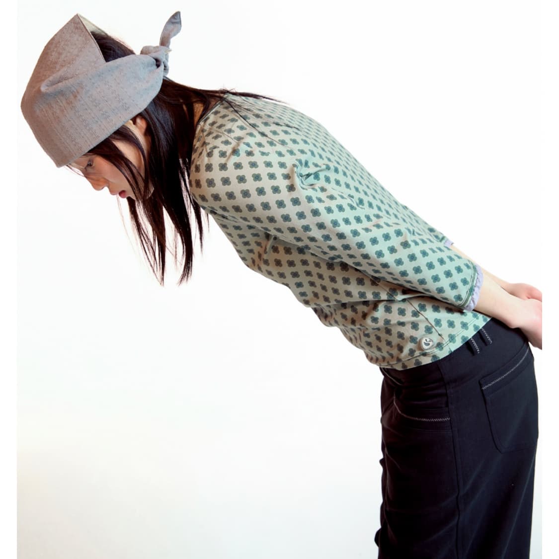 [2] 코이세이오 26ss 플라워 카프리 슬리브 라이트 카키 상품이미지4