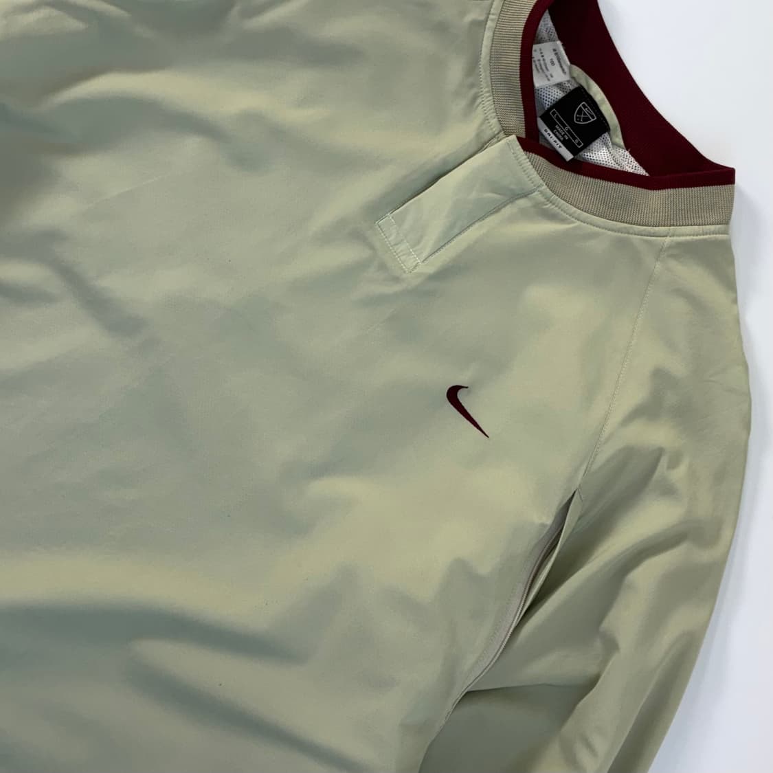 Nike  나이키 00,s 자수 스우시 브이넥 웜업  상품이미지3