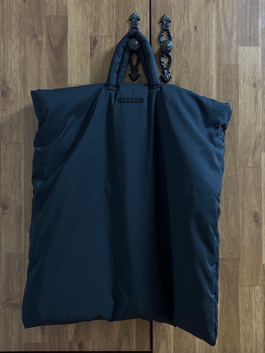 [OS] 아워레가시 빅 필로우 토트백 상품이미지1