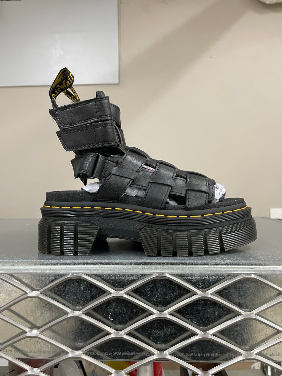 닥터마틴 리키 글래디에이터 샌들 uk3 상품이미지4
