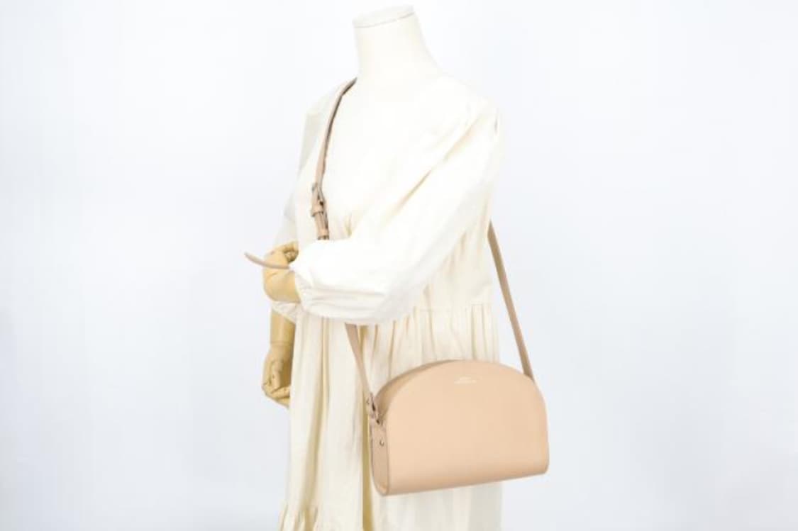 아페쎄 크로스백 상품이미지10