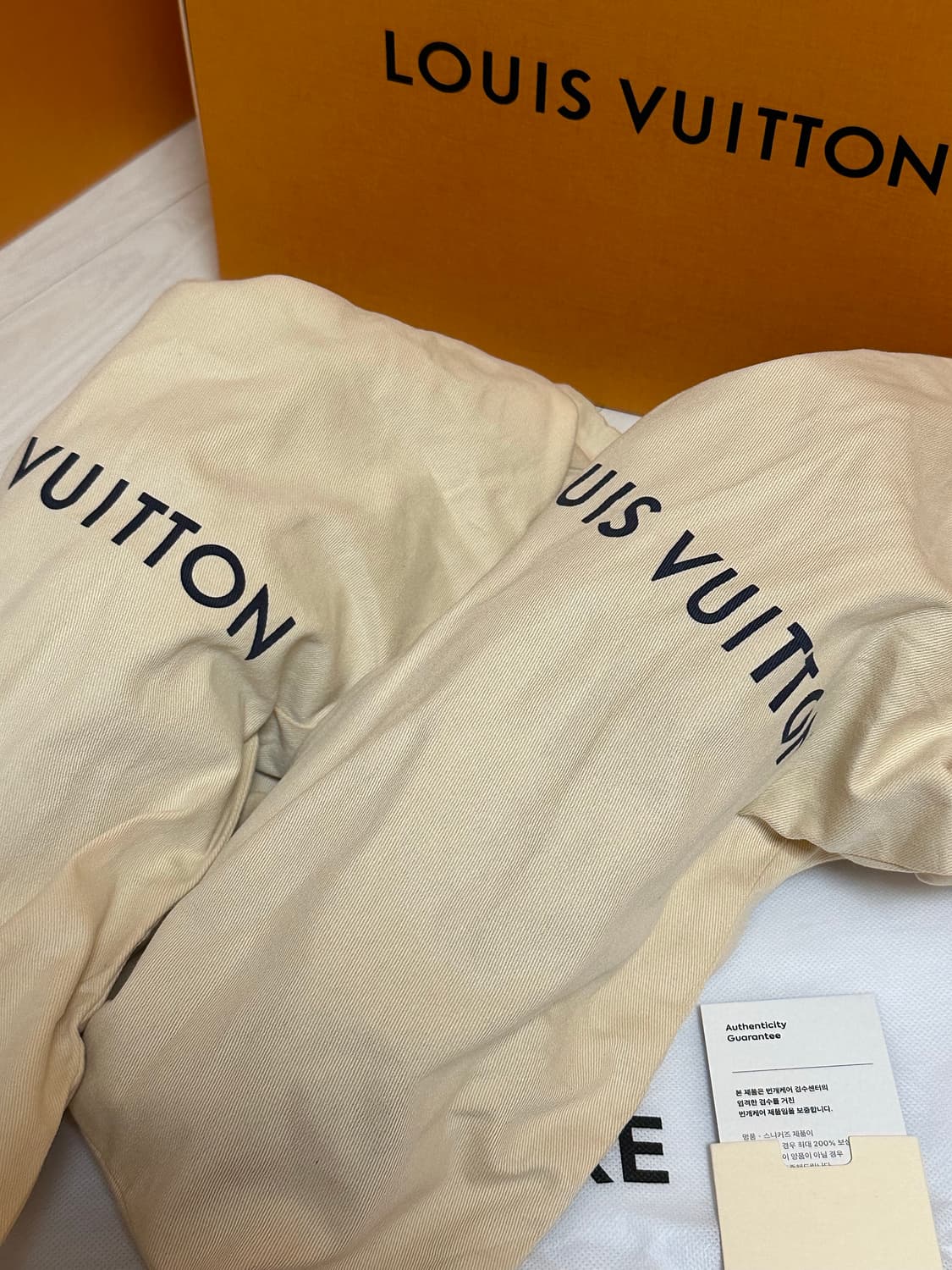 루이비통 모노그램 런어웨이 스니커즈 uk10 국내판 상품이미지3