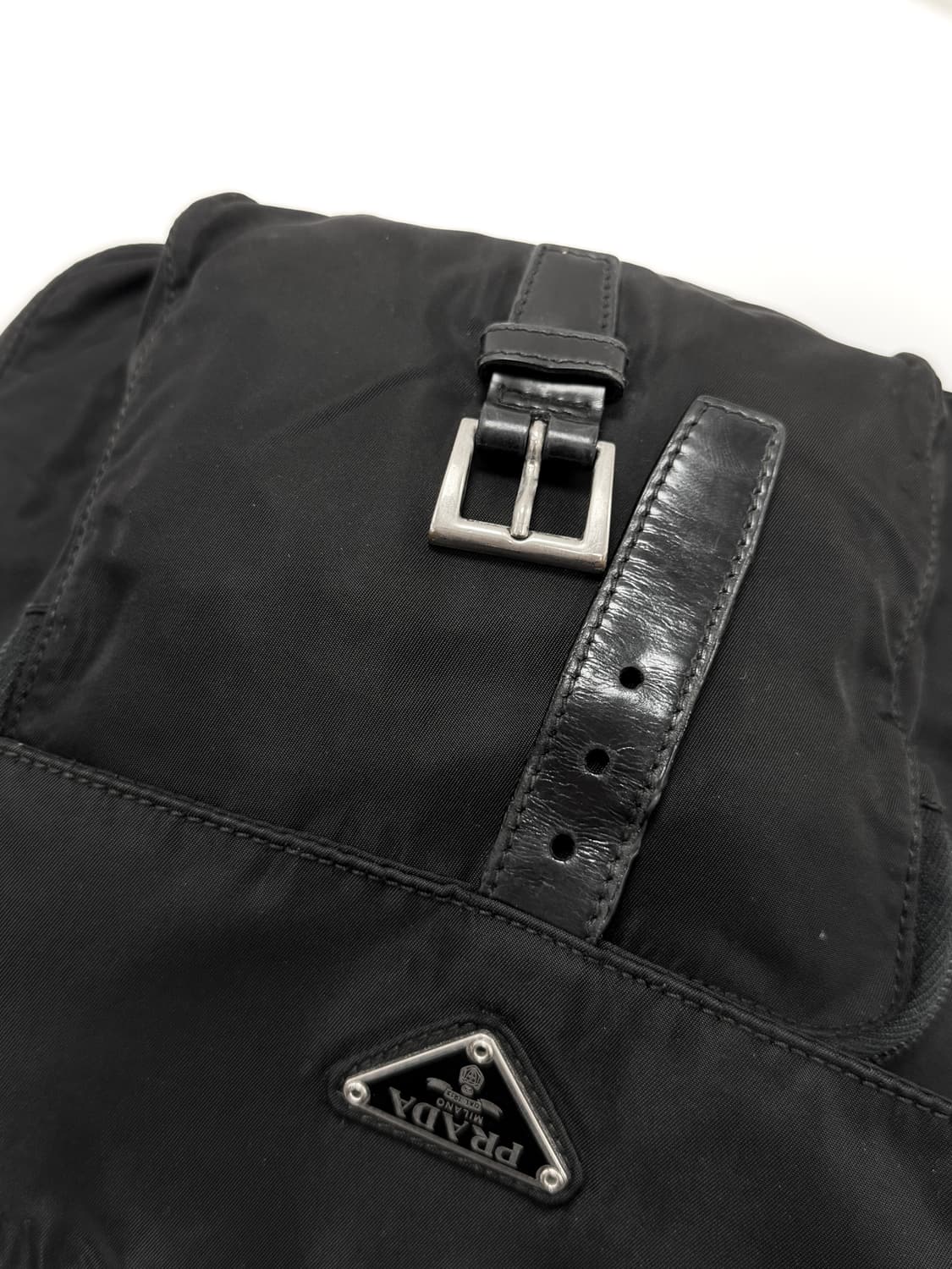 프라다 포코노 버클 메신저 숄더백 상품이미지8