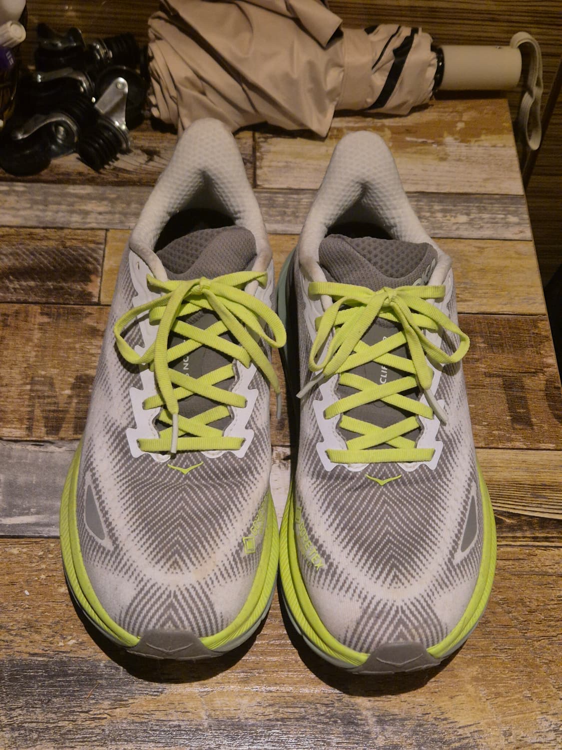 호카 클리프톤9 고어텍스 GTX 러닝화 상품이미지1