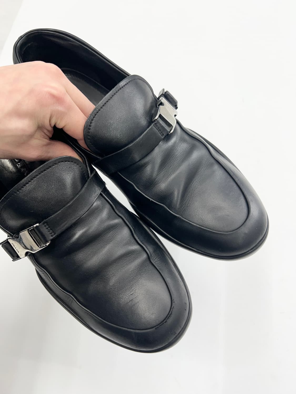 프라다 스포츠 버클 로퍼 상품이미지4