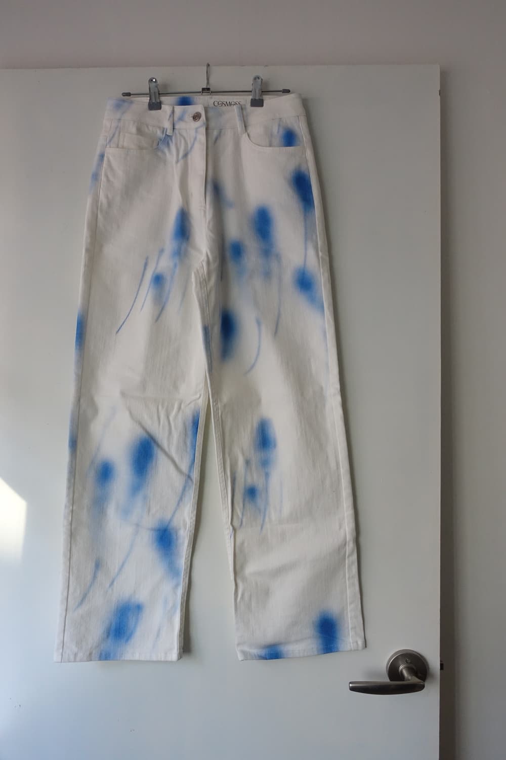 COSMOSS 코스모스 프린티드 데님 바지 상품이미지3