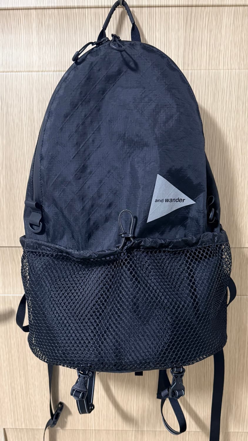 앤드원더 데이팩 20L 블랙색상 판매합니다 상품이미지2